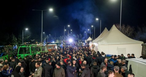 Αγρότες: Κλιμάκωση κινητοποιήσεων με μπλόκα και 48ωρους αποκλεισμούς σε όλη τη χώρα
