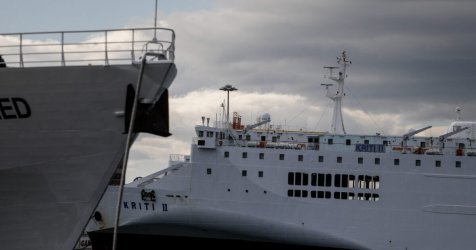 Προβλήματα και απαγορευτικό απόπλου στα λιμάνια: Δεν φεύγουν ούτε τα καράβια για Αίγινα