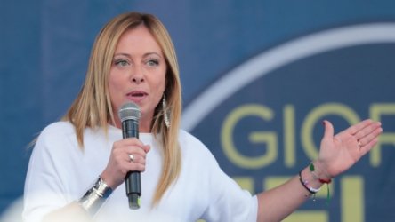 Μελόνι: Ήρθε η ώρα να μιλήσουμε με τον Πούτιν, αλλά οργανωμένα