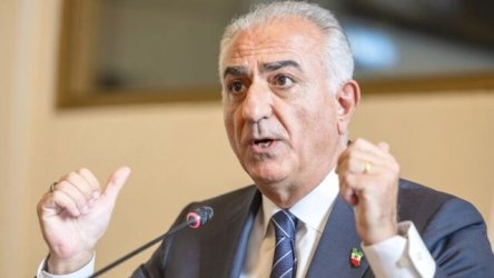 Πολιτική αναταραχή στο Ιράν: Έτοιμος να επιστρέψει ο Ρεζά Παχλαβί, ποιος είναι ο εξόριστος γιος του τελευταίου Σάχη της χώρας – “Βγείτε στους δρόμους” (Βίντεο)