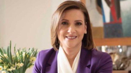 Πολιτικό σοκ στην Κύπρο: Παραιτείται η σύζυγος Χριστοδουλίδη από τον Ανεξάρτητο Φορέα Κοινωνικής Στήριξης στη σκιά του βίντεο με τις μίζες – Καταγγέλλει “ανυπόστατες επιθέσεις”