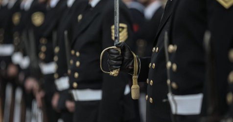 Έκτακτες κρίσεις Πλοιάρχων στο Πολεμικό Ναυτικό – Οι προακτέοι και οι αποστρατείες