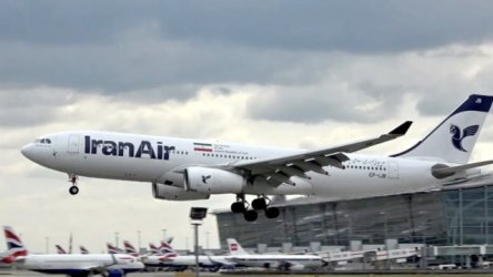 Το Ιράν κλείνει προσωρινά τον εναέριο χώρο του για τις περισσότερες πτήσεις