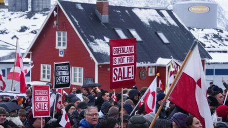 ΕΕ: Έκτακτη σύνοδος την Κυριακή για τους δασμούς Τραμπ σε 8 ευρωπαϊκές χώρες λόγω Γροιλανδίας – “Δυναμική και συντεταγμένη απάντηση”