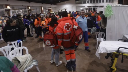 Σιδηροδρομικό δυστύχημα στην Ισπανία: Σε κατάσταση σοκ οι επιζώντες – “Το τρένο άρχισε να φρενάρει απότομα και κάποια καθίσματα εκτοξεύθηκαν, νόμιζα ότι θα πεθάνω”