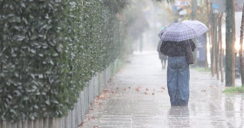 112 στην Αττική για την κακοκαιρία: Συναγερμός μέχρι το βράδυ – LIVE η πορεία της