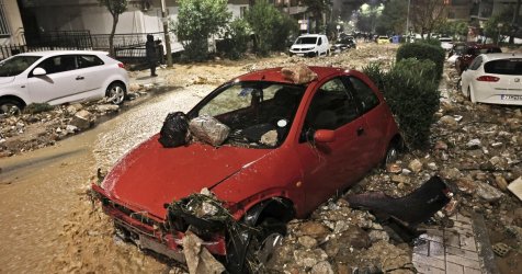 Κλειστοί δρόμοι στην Αττική μετά την κακοκαιρία – Ο «χάρτης» της Τροχαίας