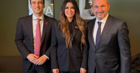 Συνάντηση Αλέξανδρου Εξάρχου με τον σύμβουλο του Τραμπ, Μιχάλη Κράτσιο, στο Νταβός