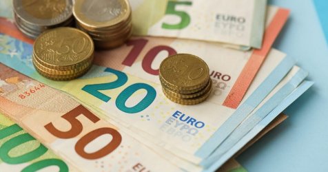 ΤτΕ: Αυξήθηκαν κατά 80 δισ. από το 2019 οι καταθέσεις των νοικοκυριών