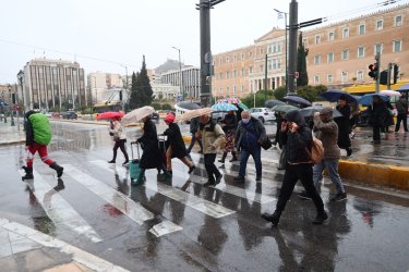 «Red Code» σε 4 περιφέρειες για την κακοκαιρία – Πού θα «χτυπήσει» την Κυριακή