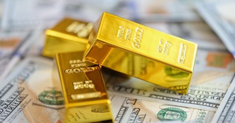 Πώς έφτασε ο χρυσός στα 5.500 δολάρια – Τρεις λόγοι για την ξέφρενη άνοδο και ένας για τη συγκυριακή πτήση