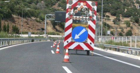 Ιόνια Οδός: Κατολίσθηση στο ρεύμα προς Αντίρριο – Διακοπή κυκλοφορίας (βίντεο)