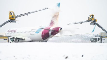 Κακοκαιρία στη Γερμανία: Έκλεισε το αεροδρόμιο Βερολίνου, ιστορικό ρεκόρ ψύχους – Συνεχίζει ο παγετός στα βορειοανατολικά