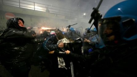 Επεισόδια στο Μιλάνο: Μπουκάλια και πυροτεχνήματα κατά αστυνομικών έξω από το Ολυμπιακό Χωριό (Βίντεο)