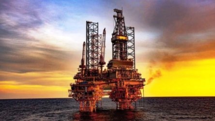 Βloomberg: Ελλάδα και Μάλτα φρενάρουν το μπλόκο στις υπηρεσίες για το ρωσικό πετρέλαιο