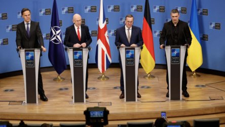 Χώρες του ΝΑΤΟ υπόσχονται στρατιωτική βοήθεια δισεκατομμυρίων στην Ουκρανία: Στα 35 δισ. δολάρια η φετινή στήριξη