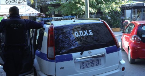 Τρόμος στα Εξάρχεια: 45χρονος κυκλοφορούσε με κουζινομάχαιρο και έκανε επιθέσεις σε γυναίκες μέρα μεσημέρι