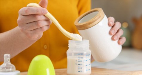 Βρεφικό γάλα: Έως και 213% ακριβότερο στην Ελλάδα – «Φωτιά» οι τιμές μέσα σε έναν χρόνο