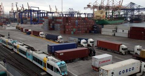 Οι ΗΠΑ θέλουν το λιμάνι της Ελευσίνας – Στόχος «να σκοτώσουν τον κινεζικό δράκο» στον Πειραιά