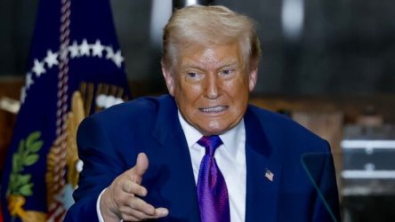 Πιο κοντά να πατήσει το “κουμπί” ο Τραμπ: Άφησε ανοιχτό το ενδεχόμενο για περιορισμένο χτύπημα στο Ιράν (Βίντεο)