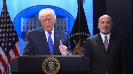 Ανάλυση CNN: Η αντεπίθεση του Τραμπ για το “μπλόκο” των δασμών και το “κρυφό δώρο” του Ανώτατου Δικαστηρίου – Όλα τα βλέμματα στο Ρεπουμπλικανικό Κόμμα