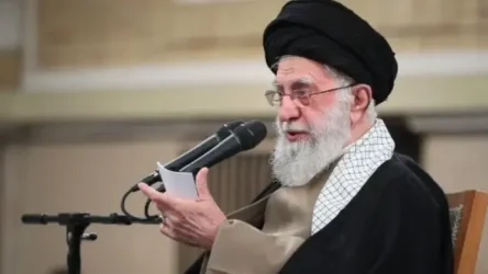 New York Times: Ο Χαμενεΐ προετοιμάζεται για το σενάριο της δολοφονίας του και αναβαθμίζει τον Λαριτζανί