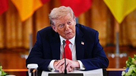 Υπόθεσε Έπσταϊν: Ντοκουμέντα που αφορούν τον Τραμπ μπορεί να αφαιρέθηκαν από το φάκελο – Αρχίζει η επανεξέταση από το υπουργείο Δικαιοσύνης