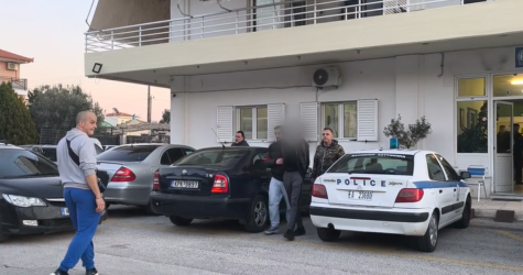 Δολοφονία στο Λουτράκι: «Είμαι αυτός που ψάχνετε» – Πώς βάφτηκε στο αίμα καβγάς για ένα μηχανάκι