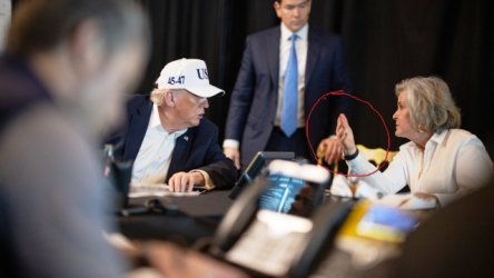 Παραβίαση ασφάλειας δίπλα στον Τραμπ; Η συσκευή της Σούζι Γουάιλς και τα ερωτήματα για το Μαρ-α-Λάγκο