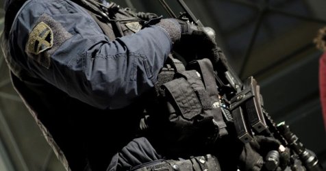 Σε συναγερμό η ΕΛ.ΑΣ. για τυχόν τρομοκρατικά χτυπήματα – Ισχυρή παρουσία σε λιμάνια, αεροδρόμια και μετρό