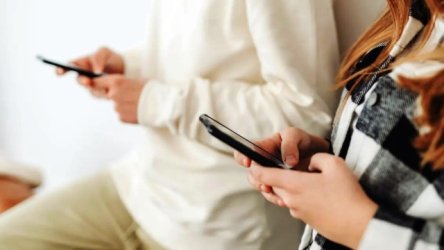 Συναγερμός στην Κύπρο: SMS σε όλα τα κινητά στις 7 μ.μ. – Οι οδηγίες αυτοπροστασίας που ανακοίνωσε η κυβέρνηση (Βίντεο)
