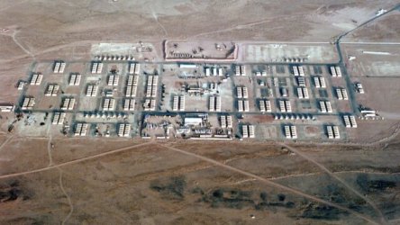 Η Σαουδική Αραβία λέει πως αναχαίτισε τρεις πυραύλους κατευθυνόμενους σε αεροπορική βάση