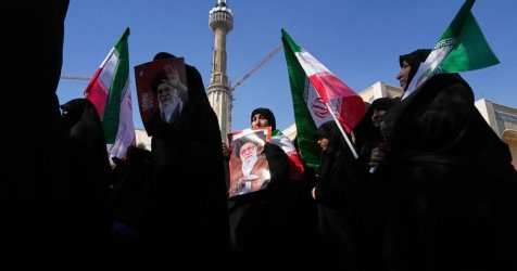 Αβεβαιότητα και άνοδος τιμών στο Ιράν εν μέσω βομβαρδισμών