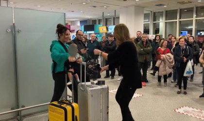 «Ακούγαμε τα μπαμ»: Οι μαρτυρίες των Ελλήνων που προσγειώθηκαν στο «Βενιζέλος» από το Ντουμπάι