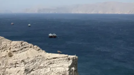 Στενά του Ορμούζ: Τα πλοία που έχουν δεχθεί επίθεση από τα αντίποινα του Ιράν στις επιθέσεις ΗΠΑ και Ισραήλ