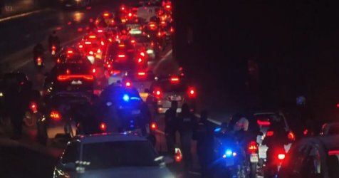 Κίνηση στους δρόμους: Χάος στην Κηφισίας λόγω τροχαίου – Ενεπλάκη μηχανή της ΕΛ.ΑΣ, ένας τραυματίας