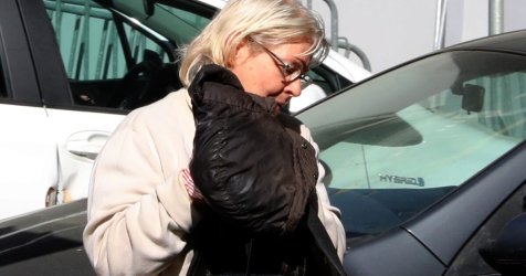 Στη φυλακή οδηγείται η Ελένη Ζαρούλια – Βίντεο από τη μεταγωγή της