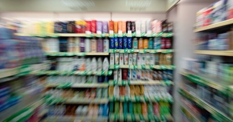 Έλεγχοι και πρόστιμα για αισχροκέρδεια – Στο ΦΕΚ η λίστα με τα 63 προϊόντα που μπαίνει «πολεμικό» πλαφόν