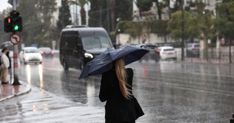 Καιρός: Μεγάλη ανατροπή από τα μέσα της εβδομάδας – Έρχονται χιόνια, βροχές και 10 μποφόρ