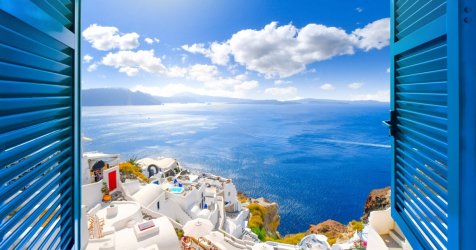 Πόλεμος στο Ιράν: Περιορισμένες οι επιπτώσεις για τον ελληνικό τουρισμό, ανησυχία για το μέλλον