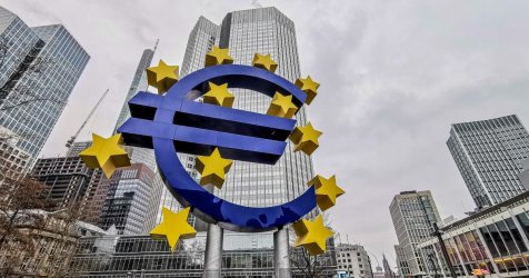 Σήμα κινδύνου από ΕΚΤ: «Οι Ευρωπαίοι θα νιώσουν στα πορτοφόλια τους τον πόλεμο στο Ιράν»