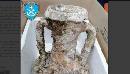 Κυλλήνη: Τράβηξε δίχτυα και έβγαλε αρχαίο αμφορέα