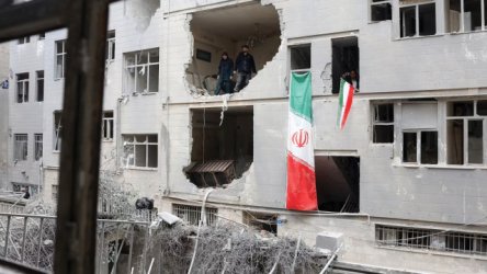 Μέση Ανατολή: Η επιχείρηση “αποκεφαλισμού” του Ισραήλ και η απάντηση-σοκ της Τεχεράνης που απειλεί την παγκόσμια οικονομία