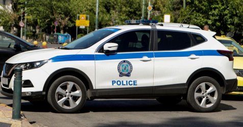 Αμπελόκηποι: Μεθυσμένη οδηγός έπεσε πάνω σε 14 οχήματα