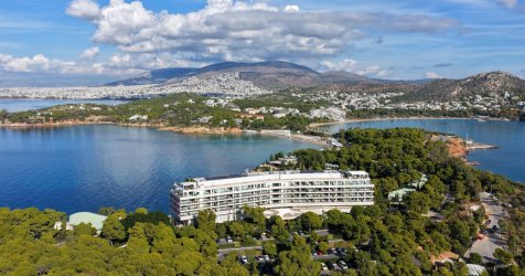 25η Μαρτίου στην Αθήνα: Οι βόλτες με θέα θάλασσα για τον καλύτερο μπακαλιάρο