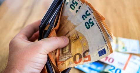 Κατώτατος μισθός: Στο υπουργικό συμβούλιο η αύξηση – Τι σημαίνει για ιδιωτικό και δημόσιο