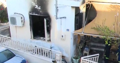 Πώς γράφτηκε η τραγωδία στον Βόλο: Η φωτιά ξέσπασε από την σόμπα – Δυο γυναίκες νεκρές, ένας τραυματίας