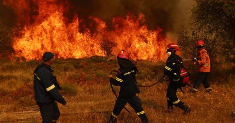 Μάλγαρα: Κλειστή η Εθνική Οδός και στα δύο ρεύματα λόγω φωτιάς