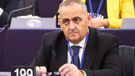 Απάντηση Κομισιόν σε επιστολή Μπελέρη: “Ο σεβασμός στα θεμελιώδη, περιουσιακά και μειονοτικά δικαιώματα στην Αλβανία είναι μέρος των ενταξιακών διαπραγματεύσεων” 