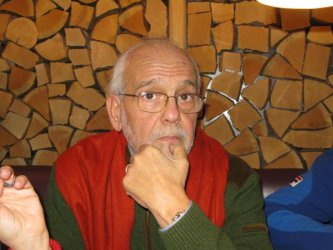 Την Τρίτη η κηδεία του δημοσιογράφου Θάνου Οικονομόπουλου